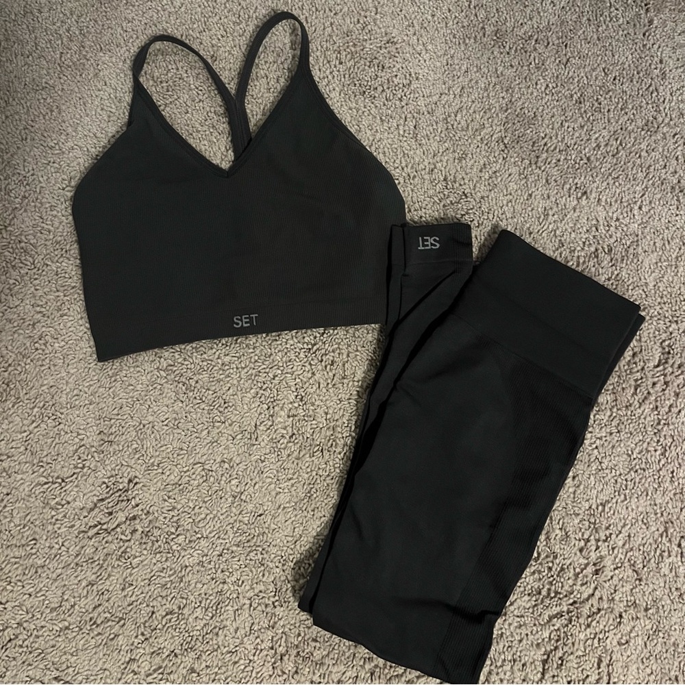 SET Active 2 piece set
